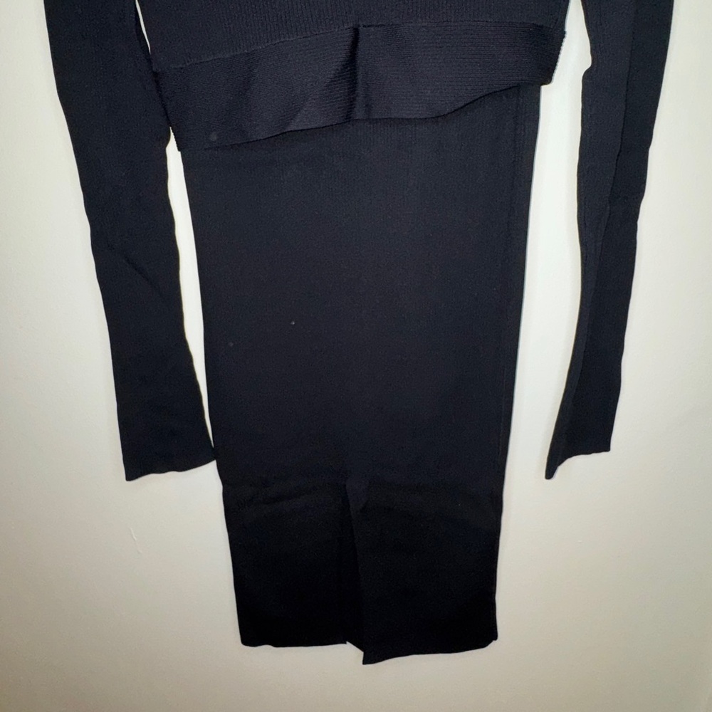 Meshki Black V-Neck Long Sleeve Top - Picture 4 of 5